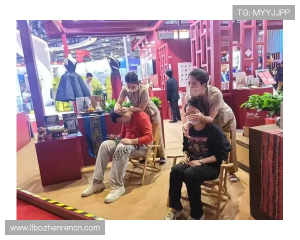 在PA真人网体验最专业的真人主播在线互动打造极致的娱乐享受